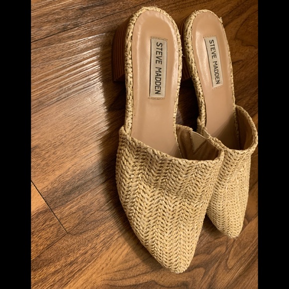 Steve Madden Shoes. Size 7 . One use Only - Picture 2 of 6